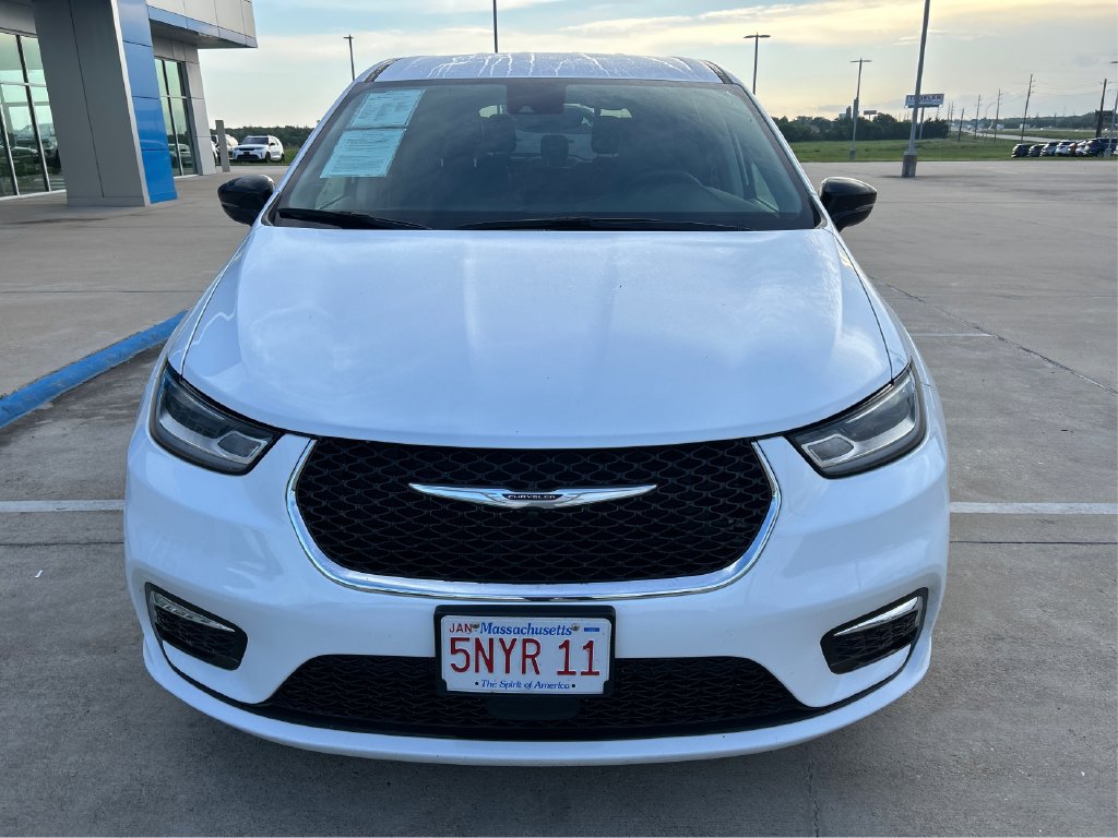 Used 2024 Chrysler Pacifica Touring-L FWD image 20