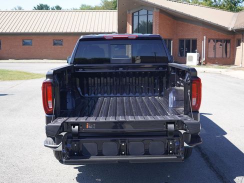 New 2026 GMC Sierra 1500 SLT w/ SLT Convenience Package image 6