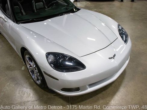 Used 2009 Chevrolet Corvette Coupe w/ Preferred Equipment Group RWD image 14