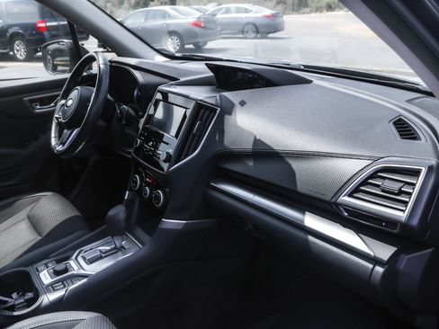 Used 2022 Subaru Forester Premium image 42