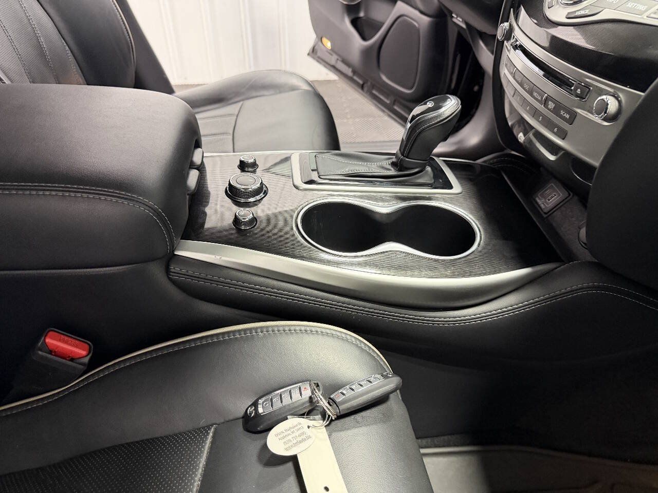 Used 2019 INFINITI QX60 Luxe w/ Essential Package AWD/4WD image 19