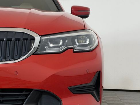 Used 2020 BMW 330i Sedan w/ Convenience Package RWD image 11