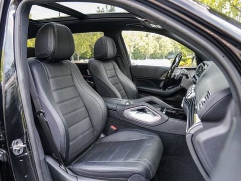Used 2024 Mercedes-Benz GLS 450 4MATIC w/ Pinnacle Trim Package image 40
