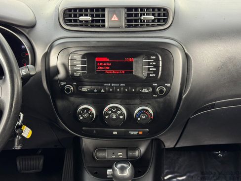 Used 2016 Kia Soul image 21