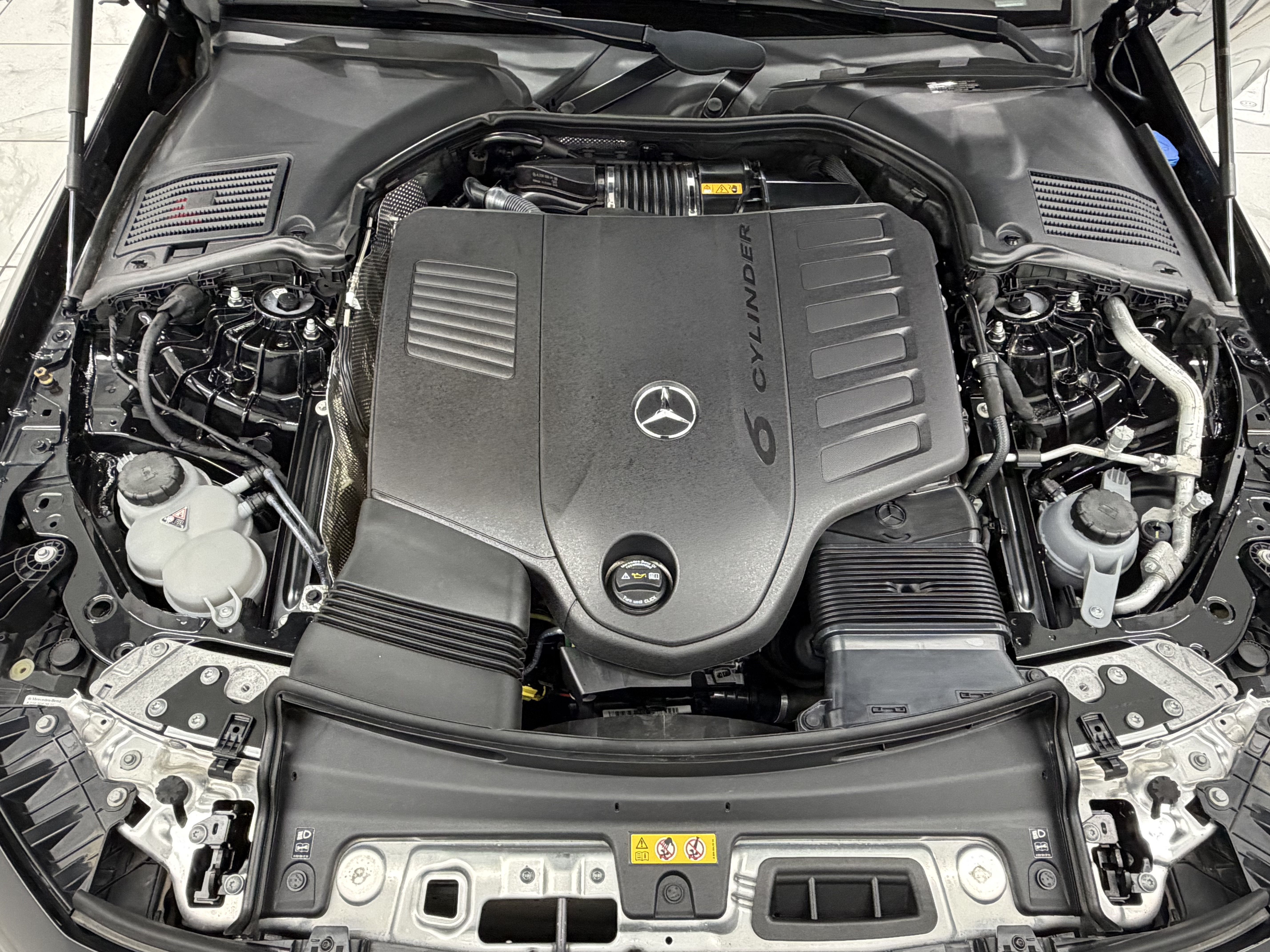 Used 2025 Mercedes-Benz CLE 450 4MATIC Coupe image 53