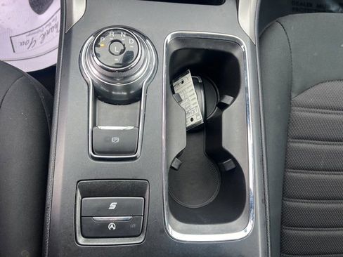Used 2020 Ford Fusion SE image 29