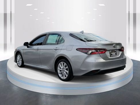 Used 2023 Toyota Camry LE image 4