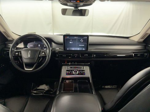 Used 2021 Lincoln Aviator 2WD w/ Elements Package image 16