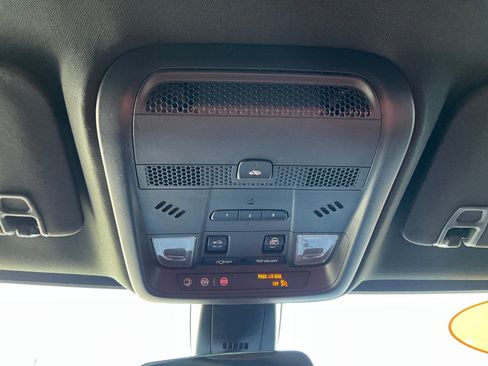 Used 2020 Cadillac XT5 Sportv image 21