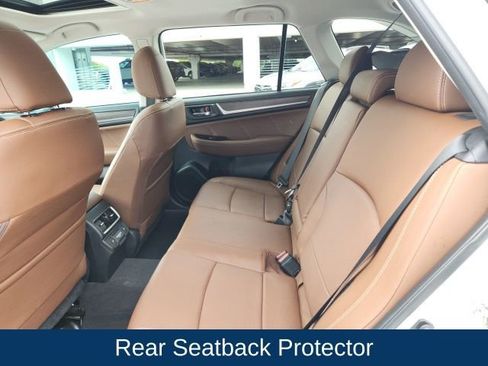 Used 2018 Subaru Outback 3.6R Touring image 21