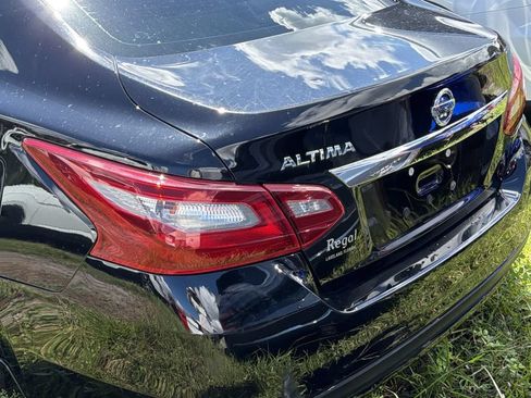 Used 2018 Nissan Altima 2.5 S w/ S Convenience Package FWD image 9