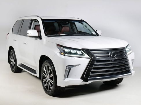 Used 2018 Lexus LX 570 4WD image 12