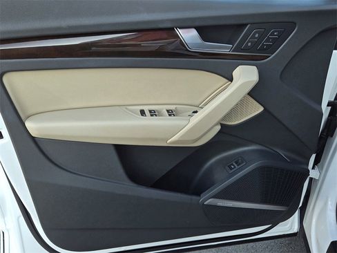 Used 2018 Audi Q5 2.0T Premium Plus image 10