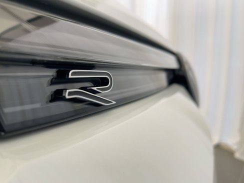 New 2026 Volkswagen Tiguan SE R-Line image 37