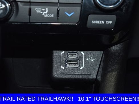 Used 2025 Jeep Compass Trailhawk AWD/4WD image 27