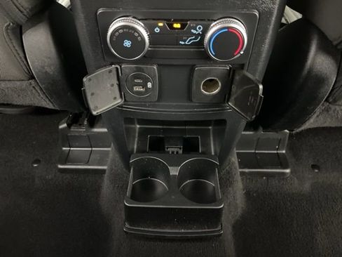 Used 2022 Ford Explorer XLT image 46