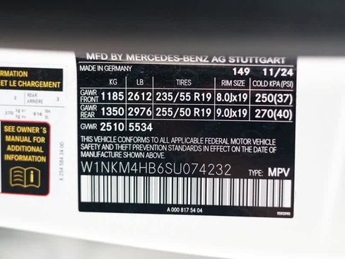 Certified 2025 Mercedes-Benz GLC 300 GLC 300 image 37