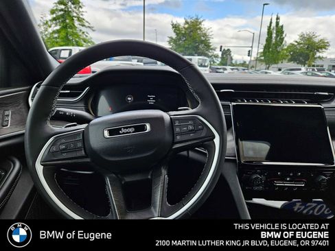 Used 2024 Jeep Grand Cherokee L Limited w/ Luxury Tech Group II AWD/4WD image 22