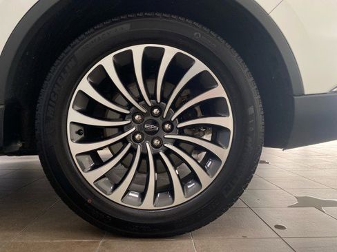 Certified 2023 Lincoln Aviator Reserve w/ Equipment Group 201A image 25