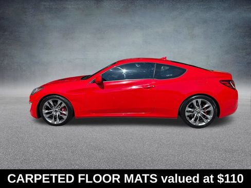 Used 2013 Hyundai Genesis 3.8 RWD image 2