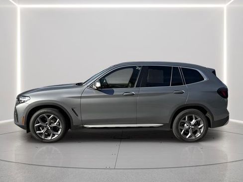 Used 2023 BMW X3 xDrive30i w/ Premium Package image 2