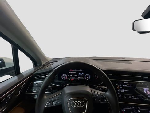Used 2023 Audi Q7 3.0T Premium Plus AWD/4WD image 7