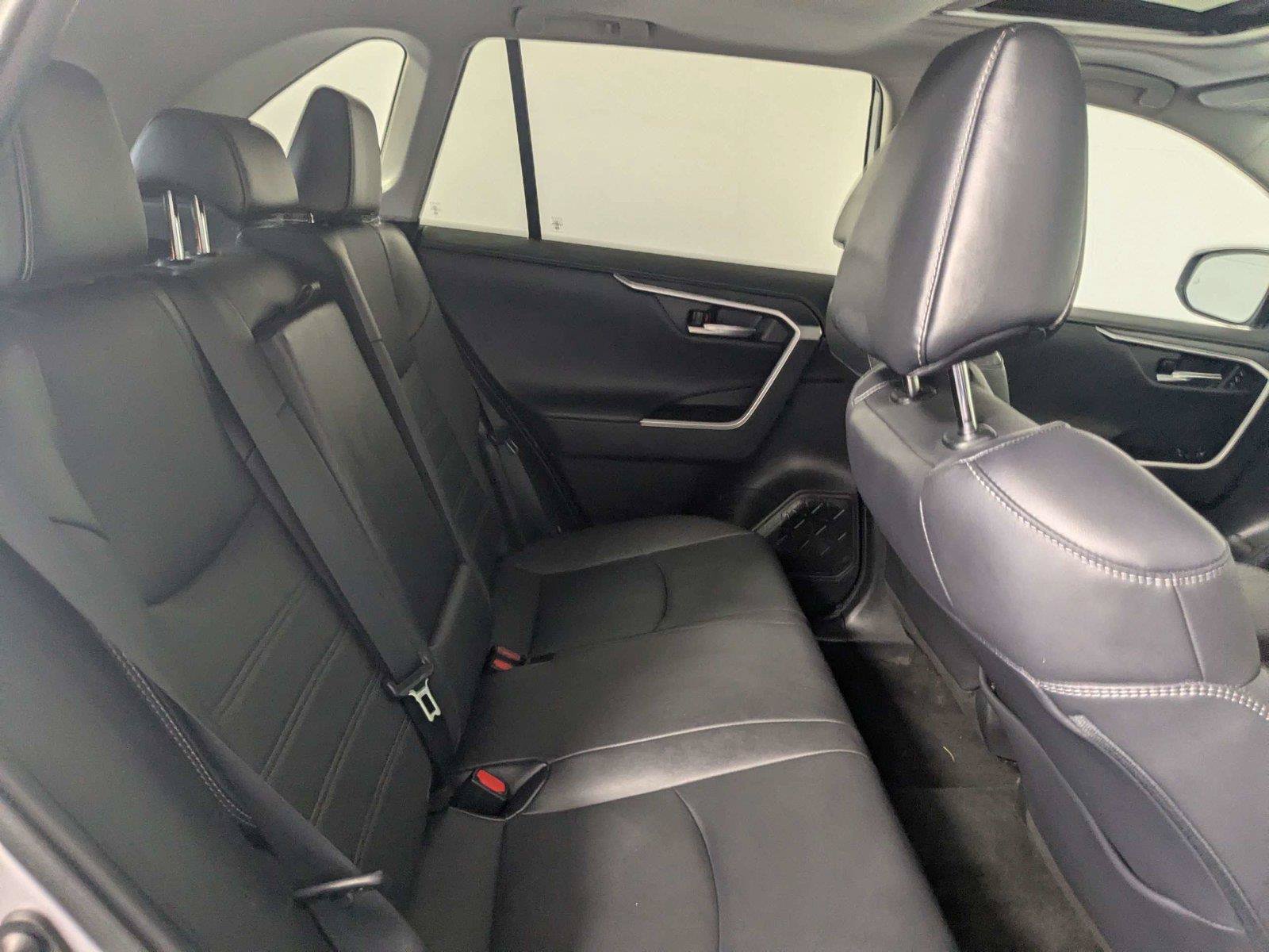 Used 2021 Toyota RAV4 Limited AWD/4WD image 30