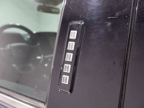 Used 2021 Ford F150 Lariat w/ Equipment Group 502A High image 11