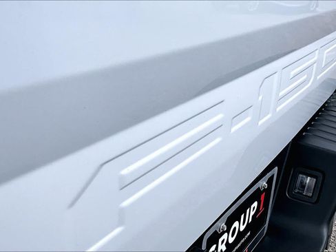 Used 2019 Ford F150 Lariat RWD image 11