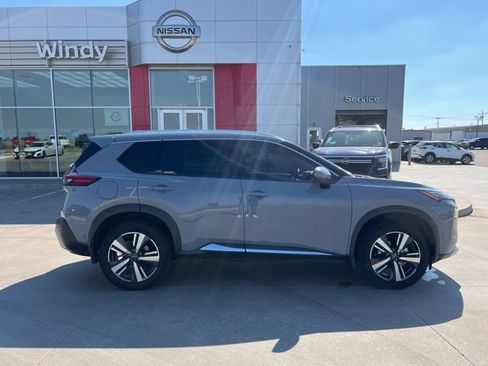Used 2023 Nissan Rogue Platinum w/ Platinum Premium Package FWD image 8
