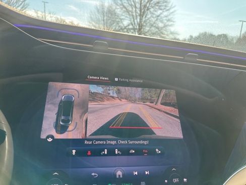 Certified 2022 Mercedes-Benz EQS 580 4MATIC Sedan image 21