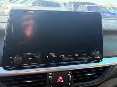 Certified 2023 Kia Forte GT-Line w/ GT-Line Premium Package image 12