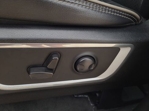 Used 2023 RAM 1500 Laramie image 20