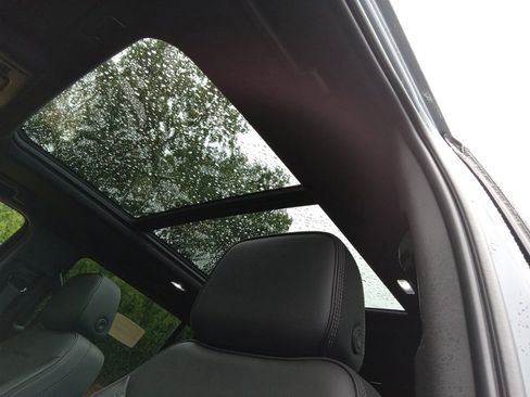 Used 2021 GMC Yukon Denali w/ LPO, Illumination Package image 11