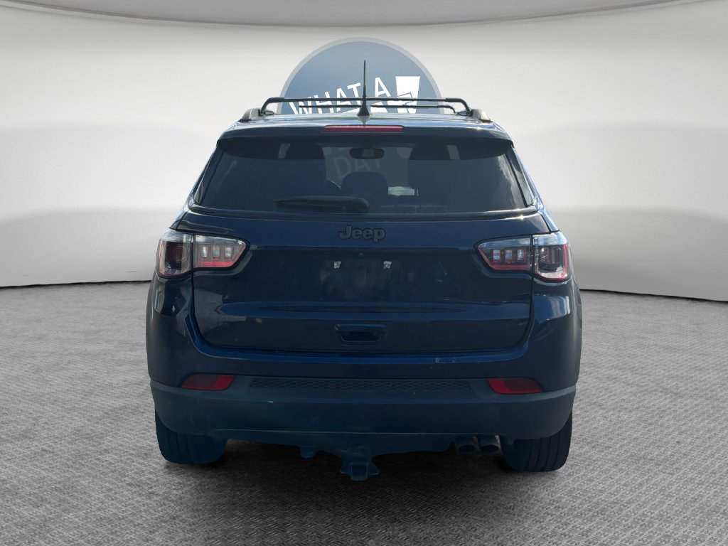 Used 2021 Jeep Compass Latitude w/ Sun and Sound Group FWD image 5