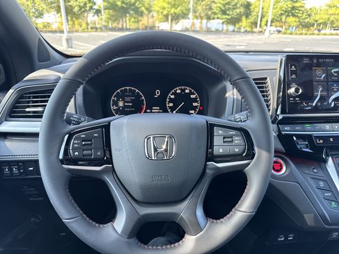 New 2026 Honda Odyssey Sport-L image 18