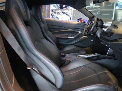 Used 2020 Ferrari F8 Tributo RWD image 4