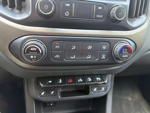 Used 2020 Chevrolet Colorado Z71 AWD/4WD image 22