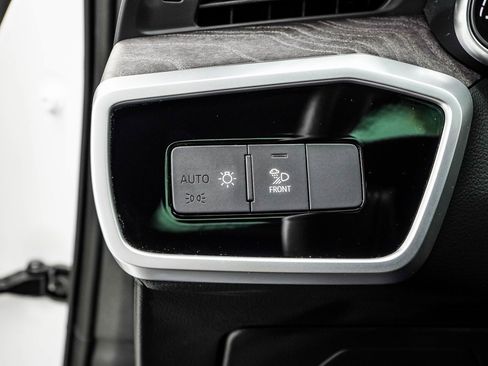 Used 2024 Audi A6 Premium Plus image 40