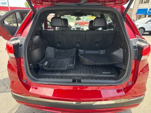 Certified 2022 Chevrolet Equinox RS w/ LPO, Floor Liner Package FWD image 22