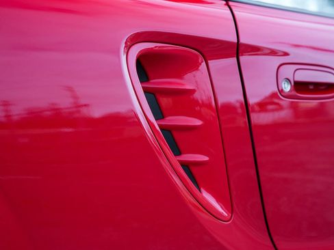 Used 2003 Toyota MR2 image 82