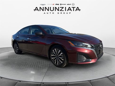 Certified 2025 Nissan Altima 2.5 SV image 7