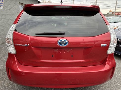Used 2012 Toyota Prius V Five image 5