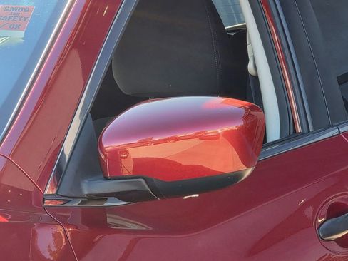 Used 2016 Nissan Rogue S image 10