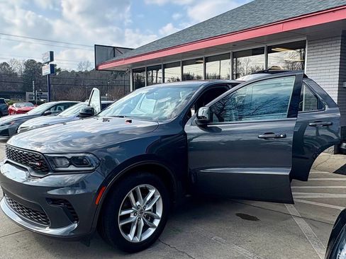 Used 2023 Dodge Durango GT image 13