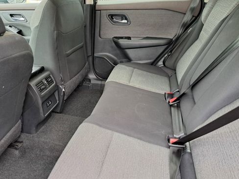 Used 2023 Nissan Rogue SV image 21