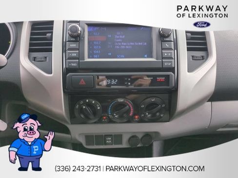 Used 2013 Toyota Tacoma PreRunner w/ SR5 Pkg RWD image 20