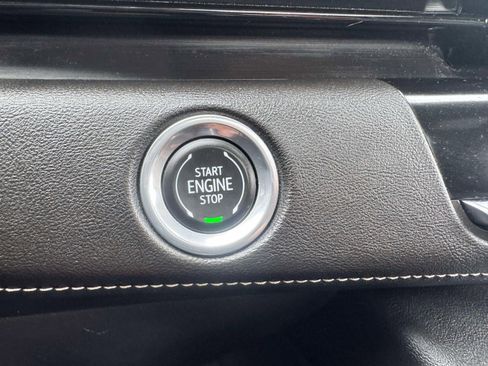 Used 2023 Cadillac Escalade Premium Luxury w/ Performance Package image 37