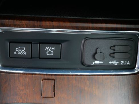 Used 2022 Subaru Ascent Touring AWD/4WD image 29