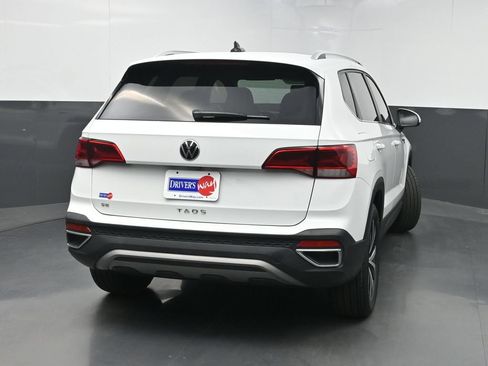 Used 2022 Volkswagen Taos SE FWD image 39